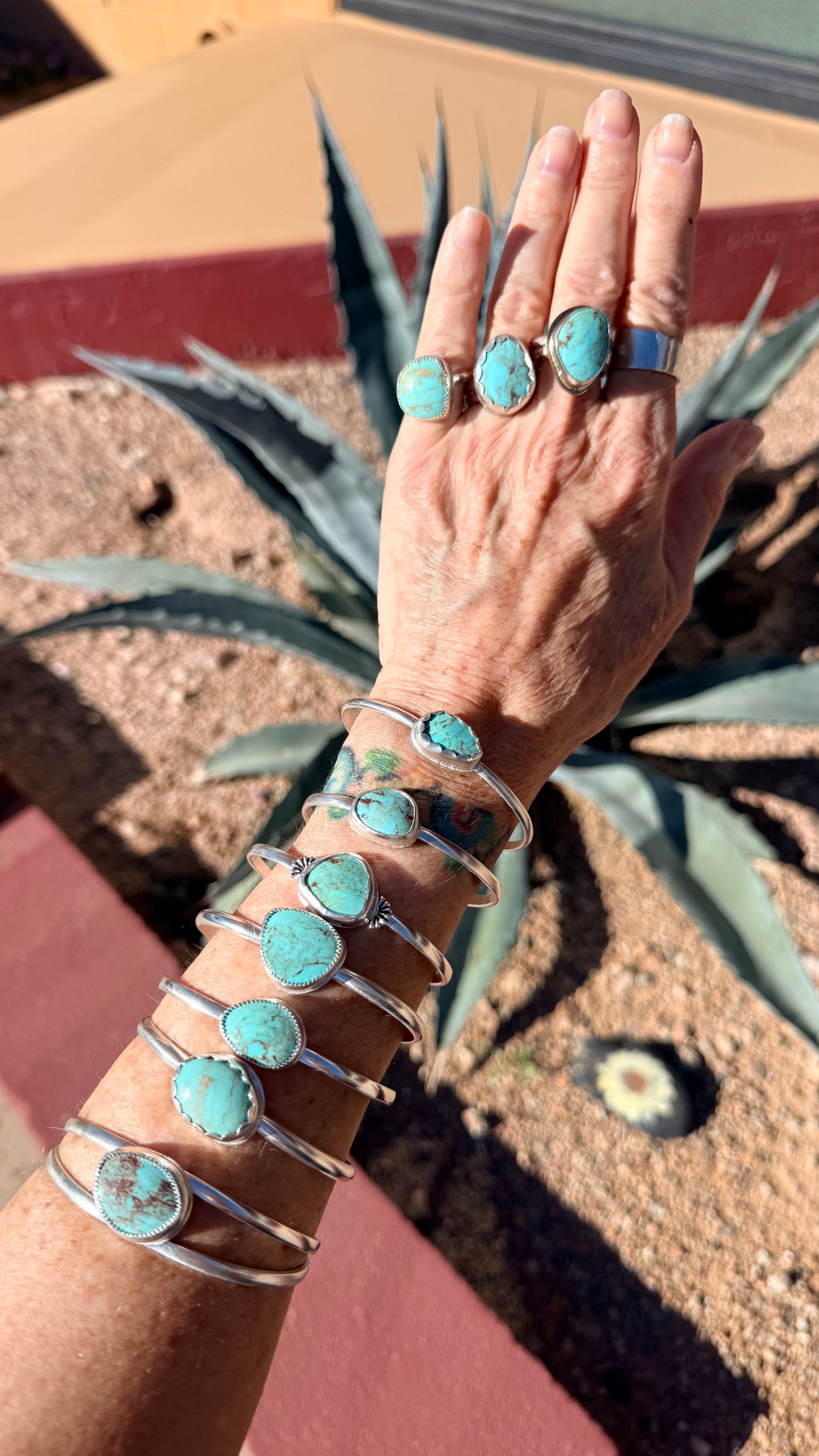 Tyrone Turquoise from New Mexico, Sterling Silver Cuff Bracelet